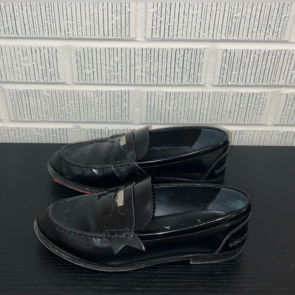 CHRISTIAN LOUBOUTIN Penny Loafer